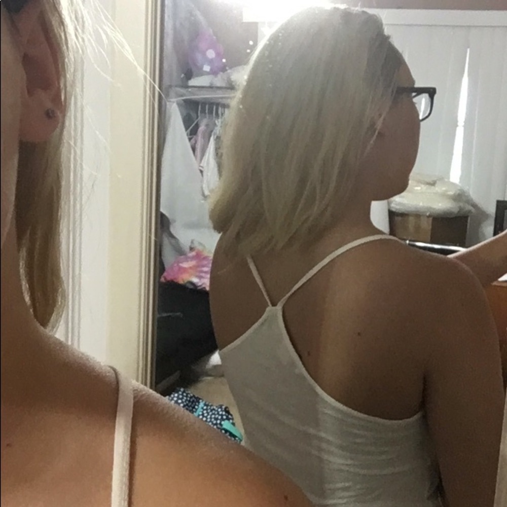 Tank-top - Picture 2 of 2
